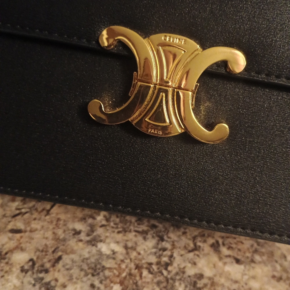Celine Triomphe Bag in black shiny calfskin. Euc Like New - Picture 7 of 14